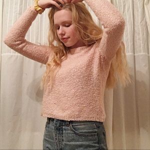 CROPPED BABY PINK SWEATER